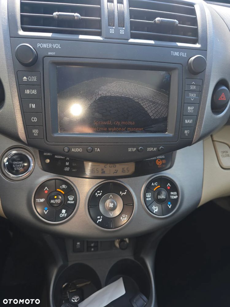 Toyota RAV4 2.2 D-4D 4x4 Automatik Travel - 13