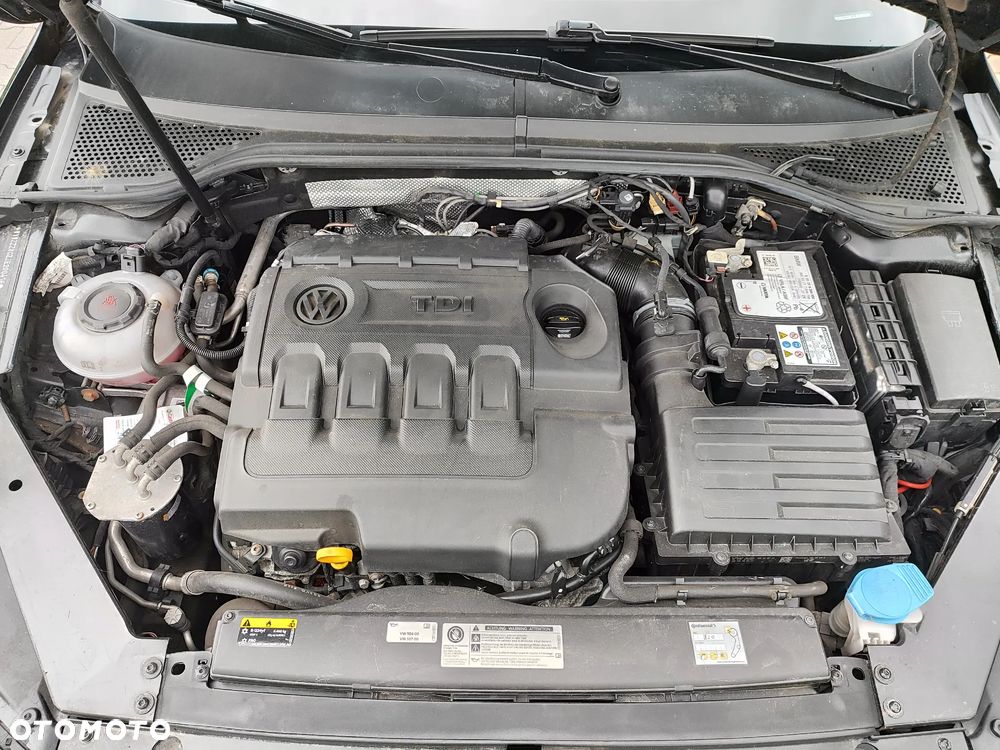 Volkswagen Passat 2.0 TDI SCR DSG 4Motion Business - 17