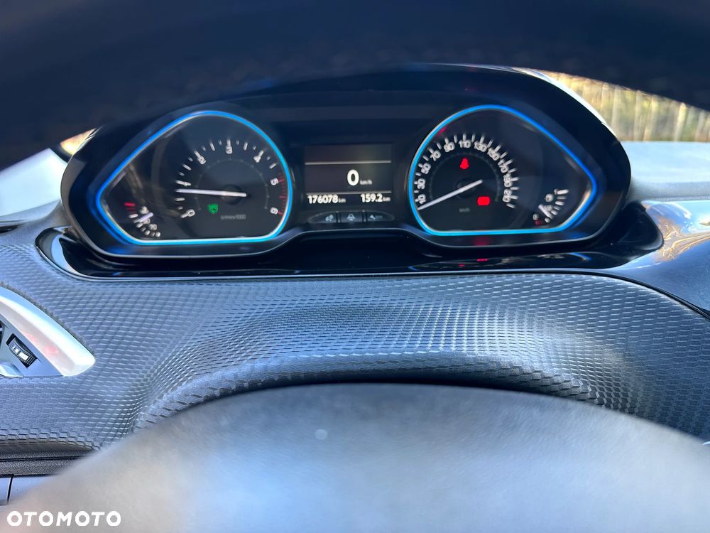 Peugeot 2008 BlueHDi FAP 120 STOP & START Crossway - 21