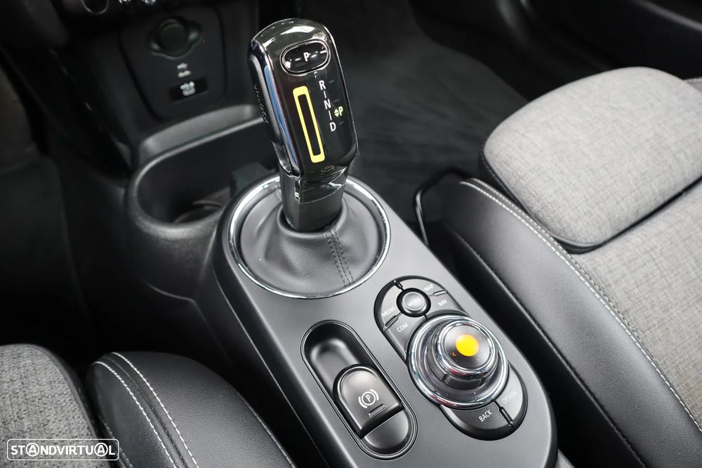 MINI 3 Portas Cooper SE - 35