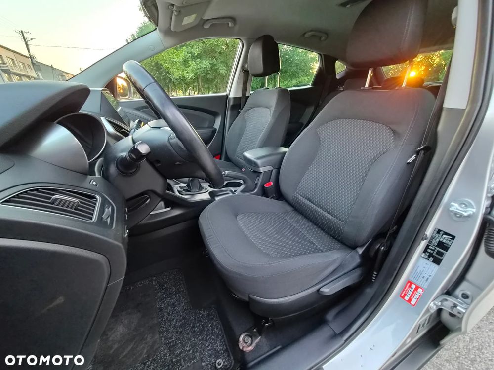 Hyundai ix35 2.0 2WD Style - 22