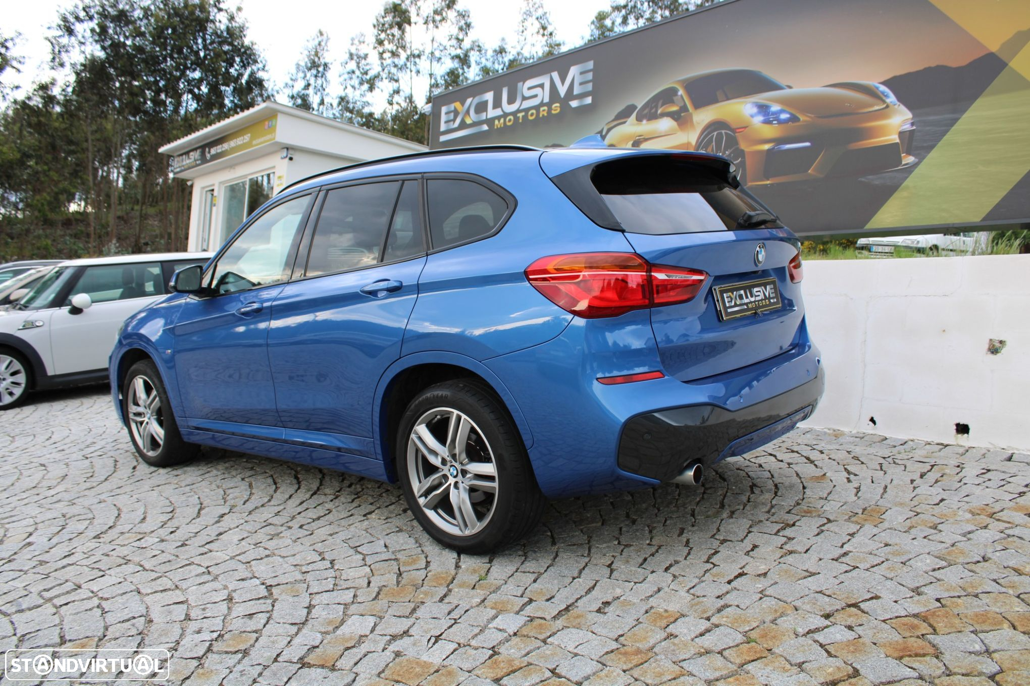 BMW X1 18 d sDrive Auto Pack M - 3