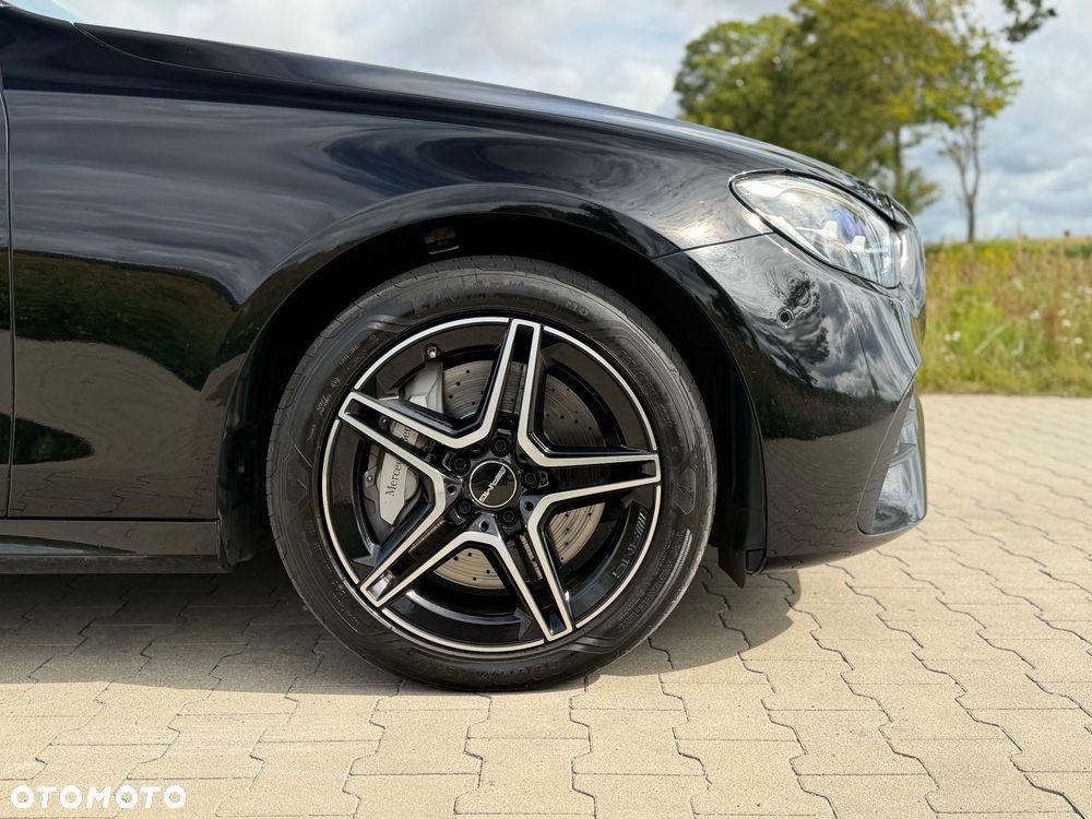 Mercedes-Benz Klasa E 300 de 4Matic 9G-TRONIC AMG Line - 19
