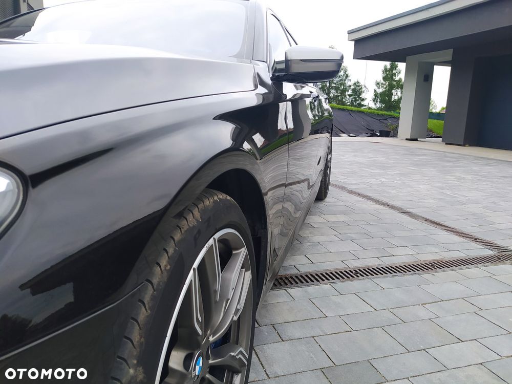BMW Seria 7 M760Li xDrive - 17
