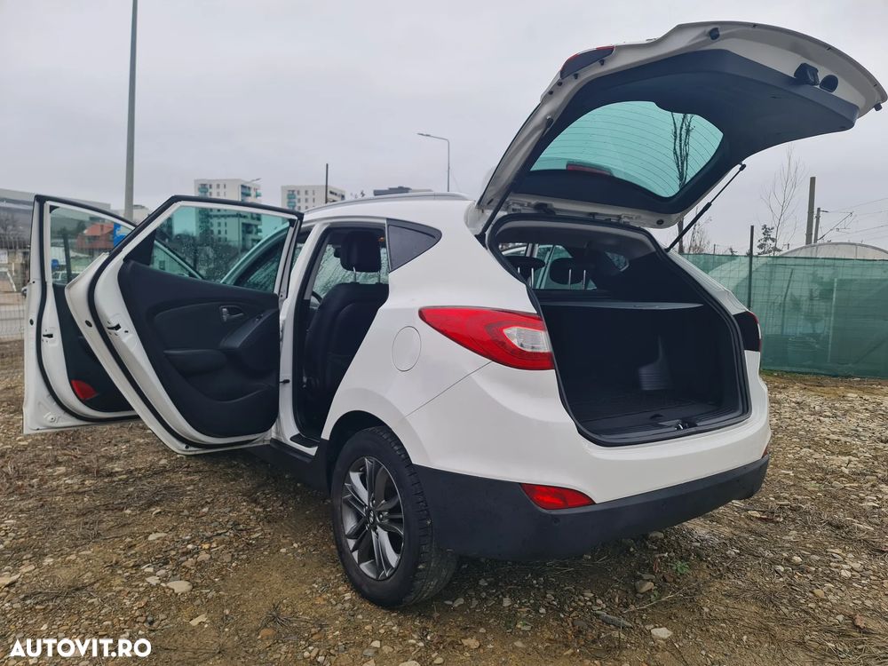 Hyundai ix35 2.0 CRDI 4WD Automatik Style - 4