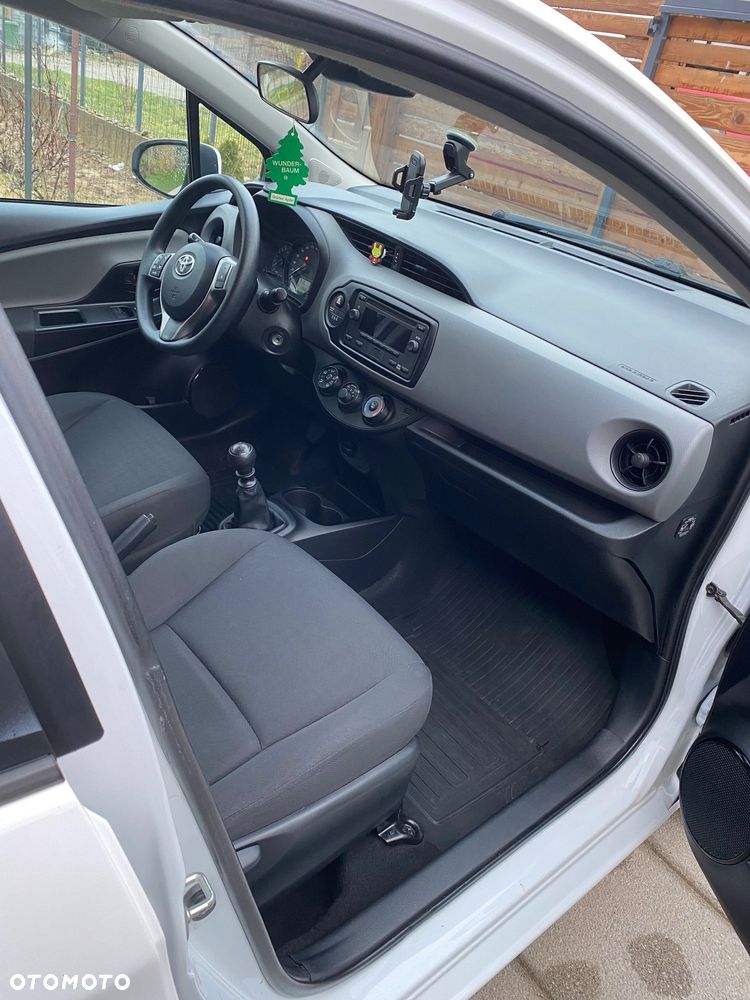 Toyota Yaris 1.5 Active - 10