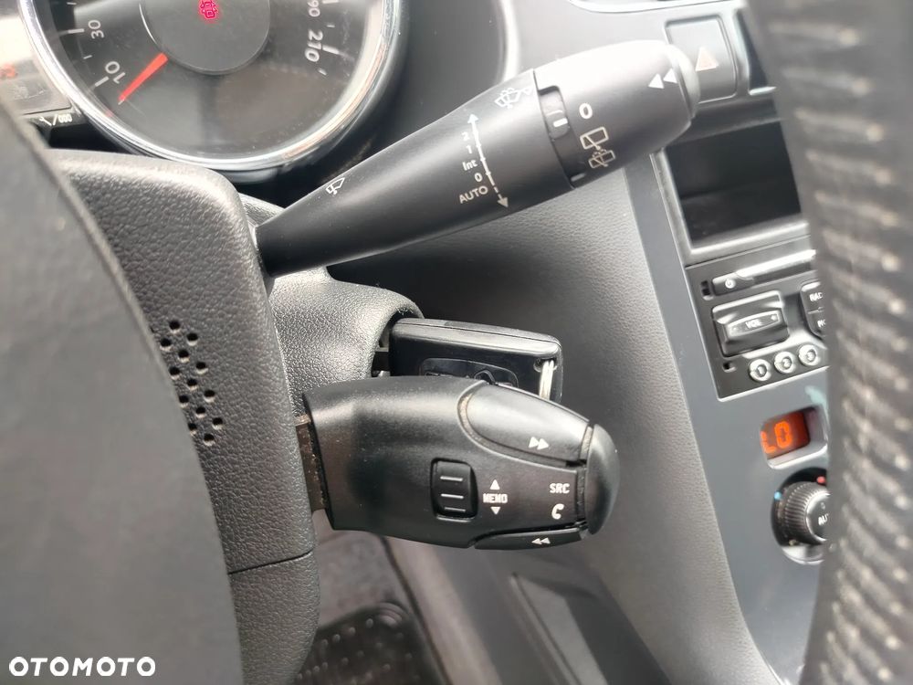 Peugeot 3008 155 THP Premium - 33