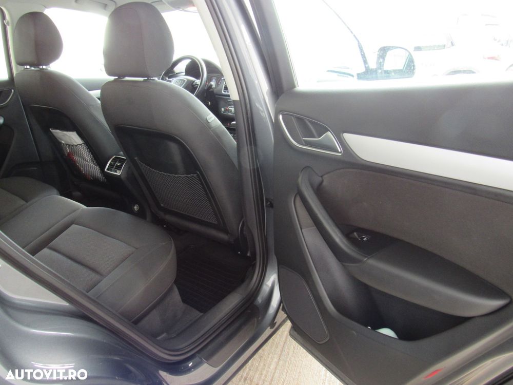 Audi Q3 2.0 TDI Quattro Stronic - 31