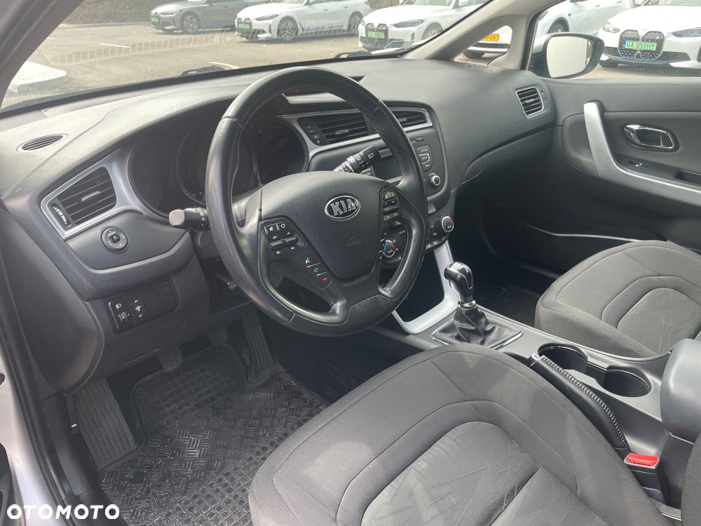 Kia Ceed 1.6 GDI L - 8