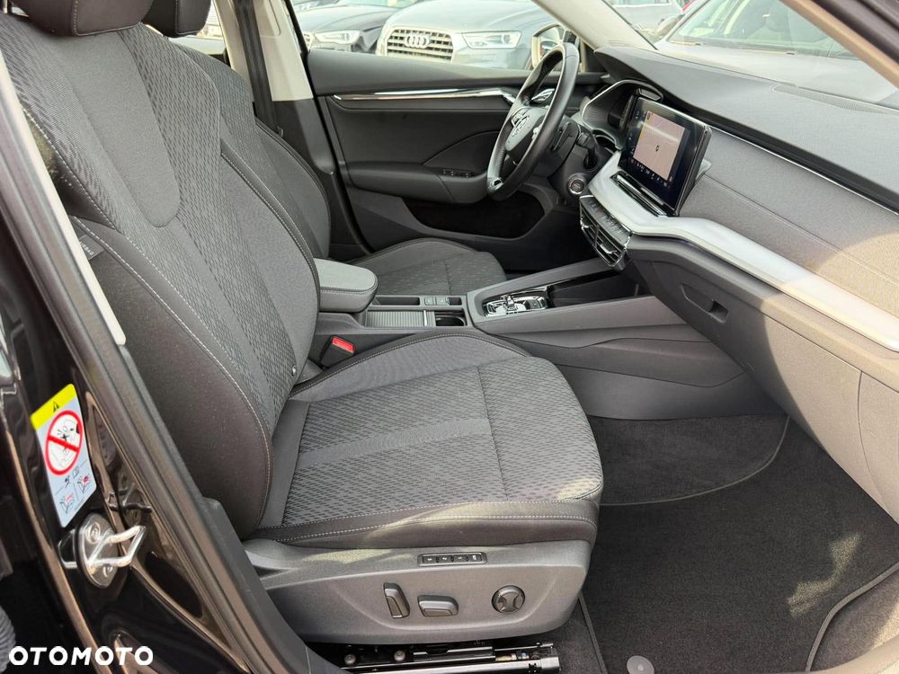 Skoda Octavia 2.0 TDI DSG Premium Edition - 25