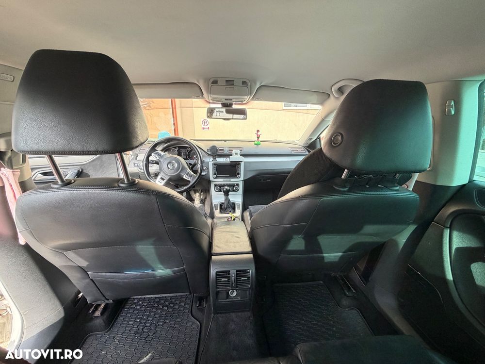Volkswagen Passat 2.0TDI Highline DPF 4Motion - 9