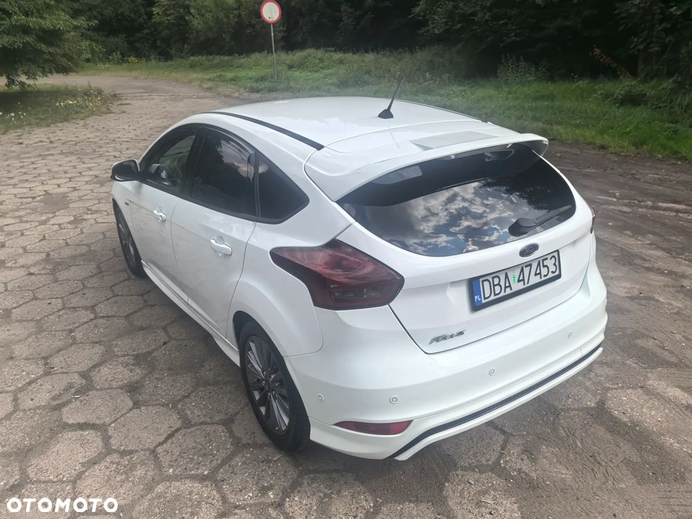 Ford Focus 1.0 EcoBoost ST-Line ASS - 17