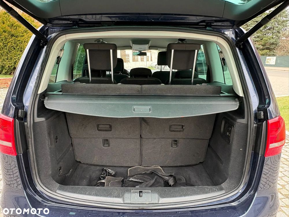 Volkswagen Sharan 2.0 TDI 4Motion BlueMotion Technology Highline - 19