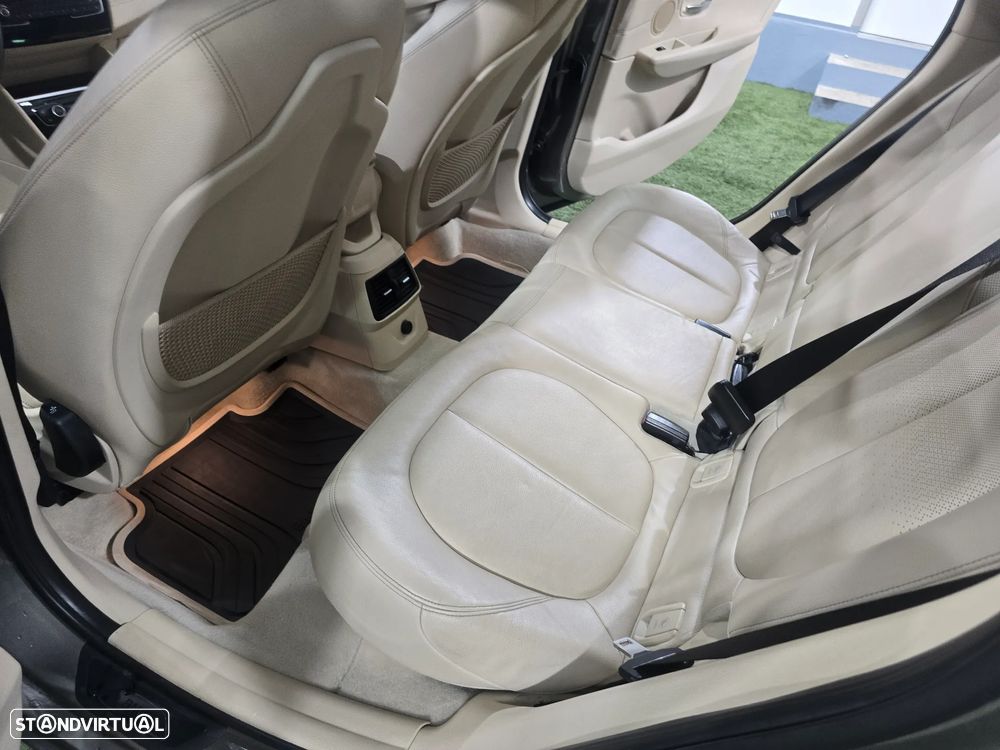 BMW 220 Active Tourer i Aut. Luxury Line - 14