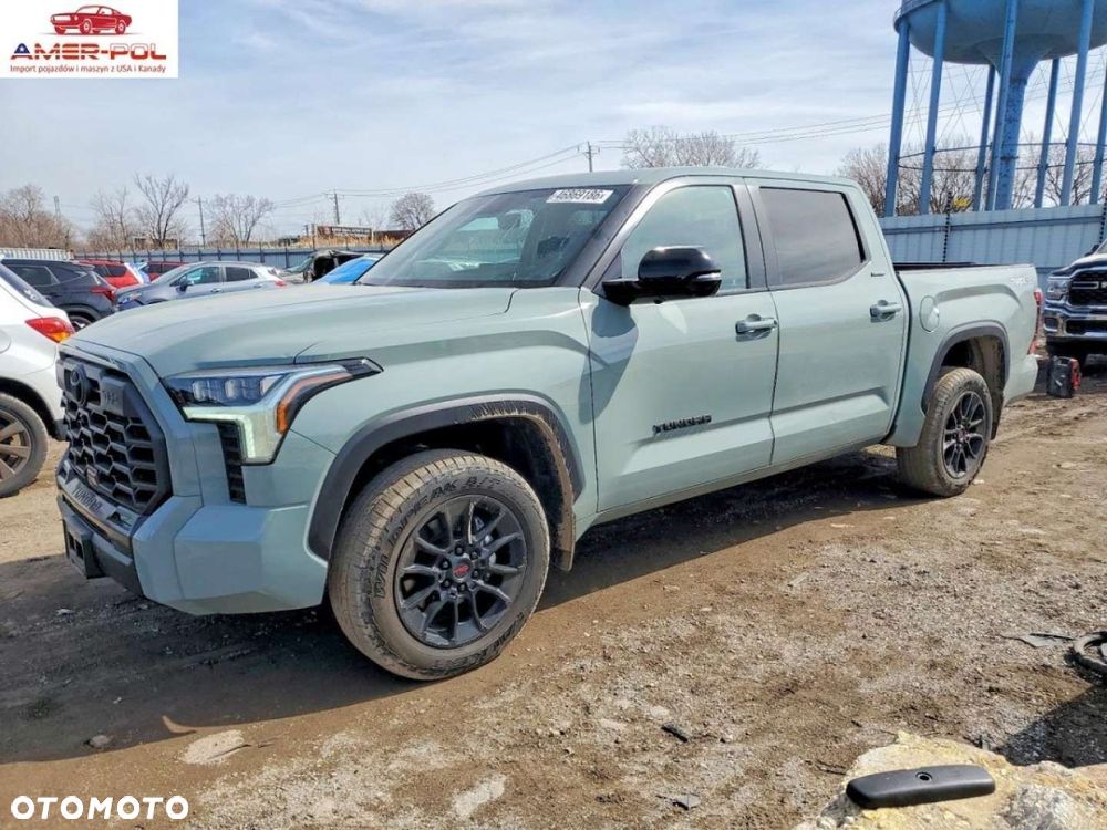 Toyota Tundra - 1