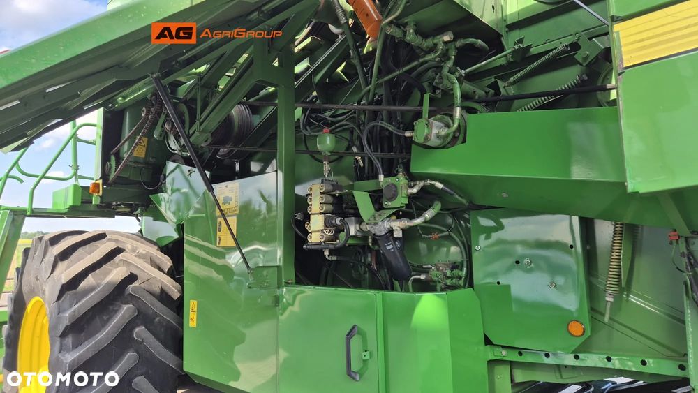 John Deere 2266 HillMaster 1998R - 11