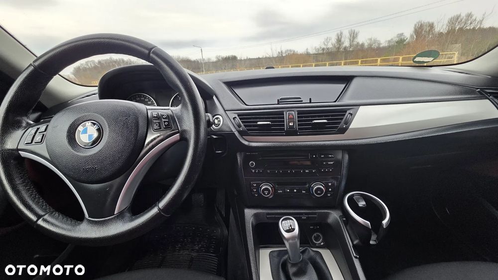 BMW X1 sDrive18d xLine - 21