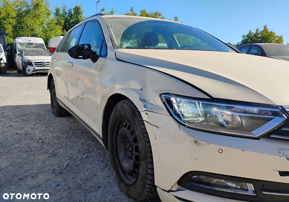 Volkswagen Passat - 26