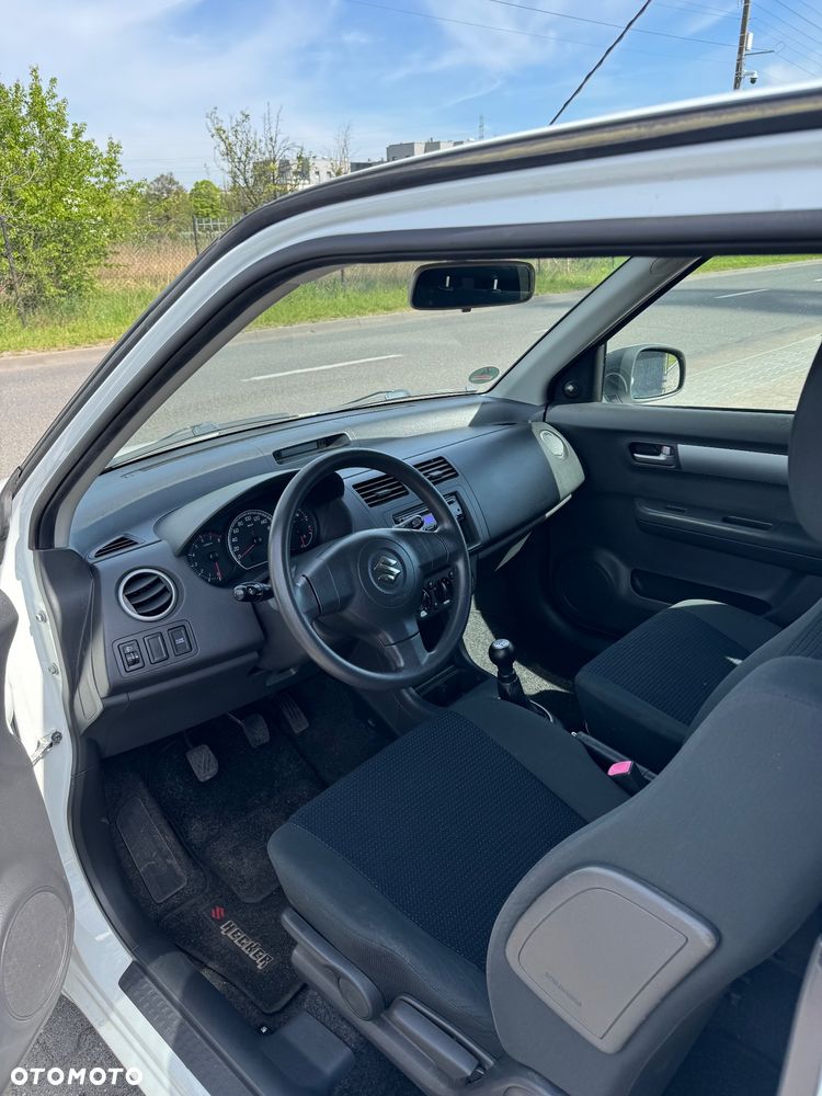 Suzuki Swift 1.3 Classic - 7