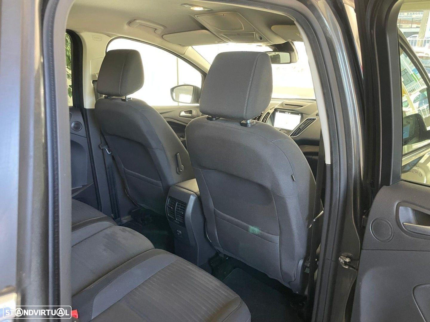 Ford C-Max 1.5 TDCi Titanium S/S - 29
