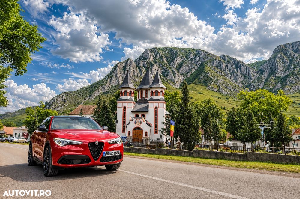 Alfa Romeo Stelvio 2.0 Turbo AWD AT8 Veloce - 3