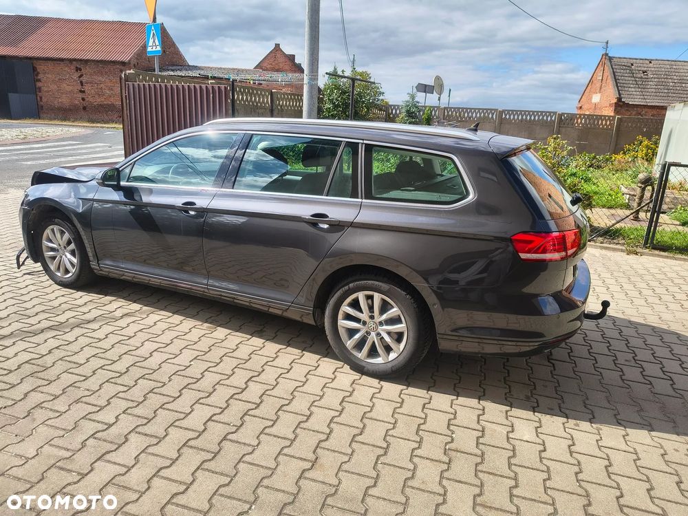 Volkswagen Passat Variant - 11