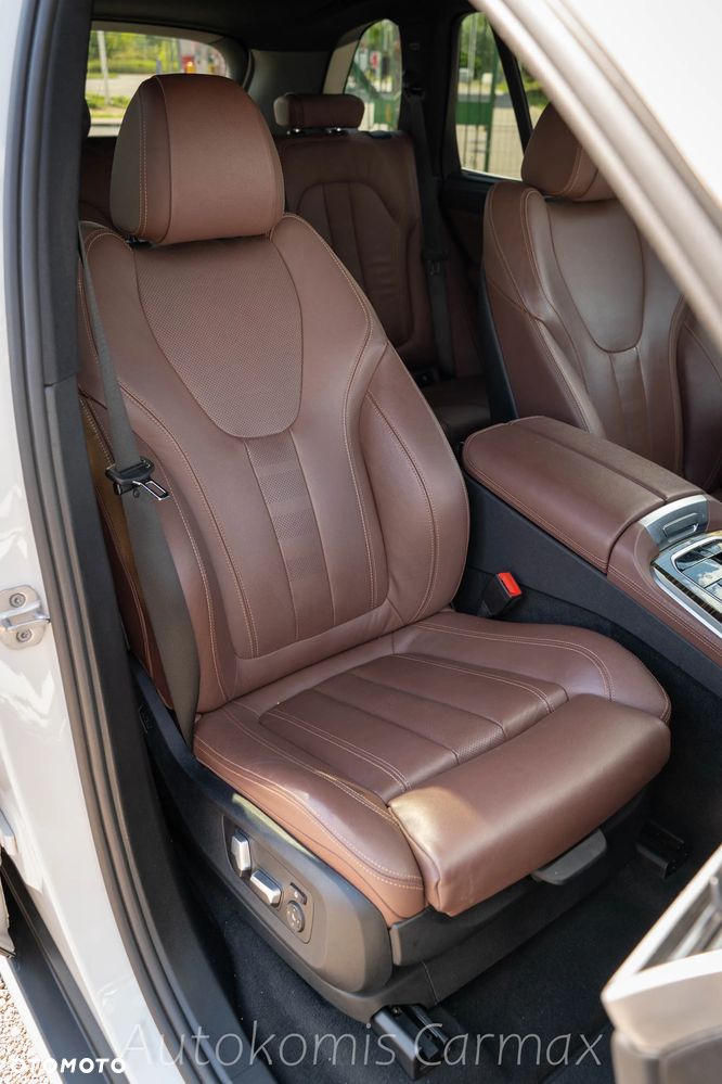 BMW X5 xDrive40i mHEV - 15