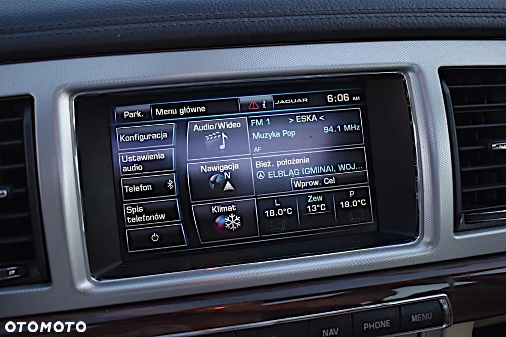 Jaguar XF 2.2 D Premium Luxury - 18