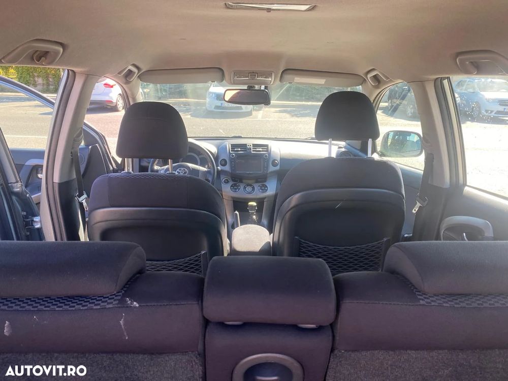 Toyota RAV4 2.2 D-4D Confort - 12