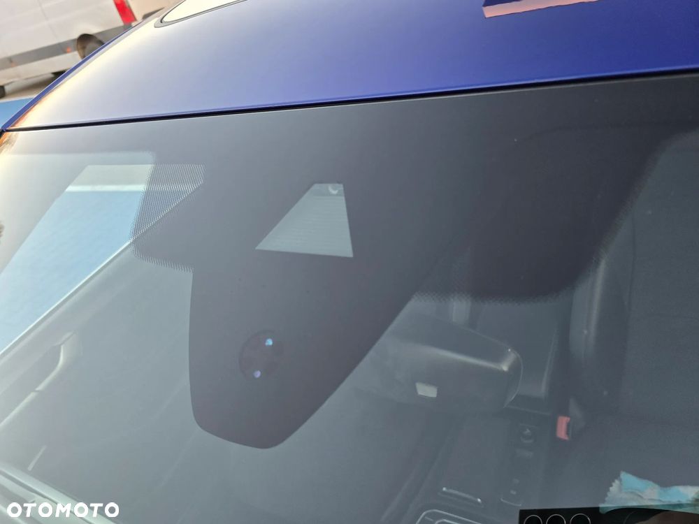 Volkswagen Arteon 2.0 TDI SCR DSG R-Line - 33