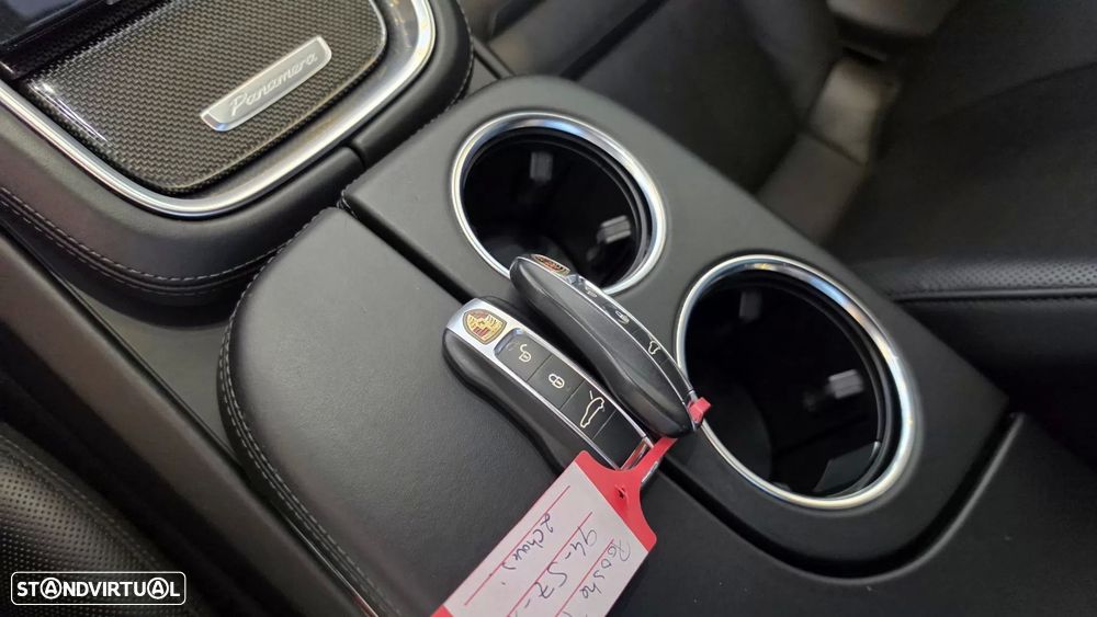 Porsche Panamera 4 S - 55