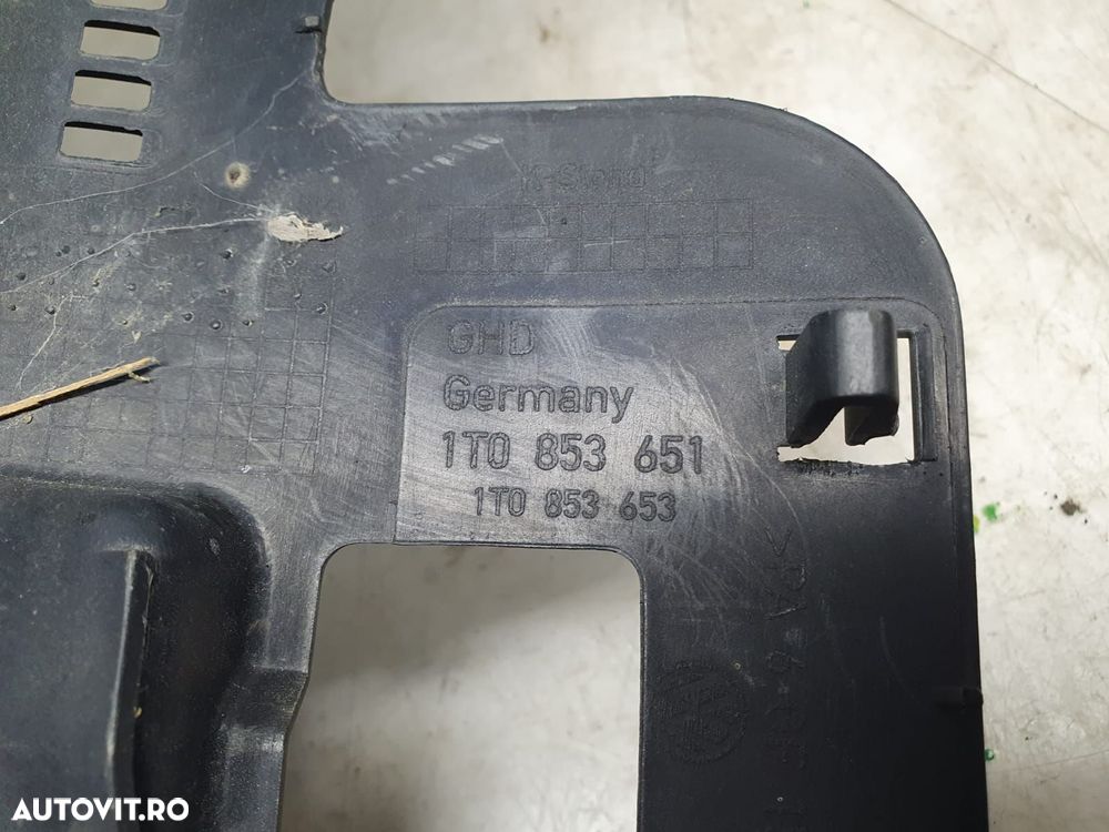 Grila bara fata 1t0853651 Volkswagen VW Touran 1 [2003 - 2006] - 2