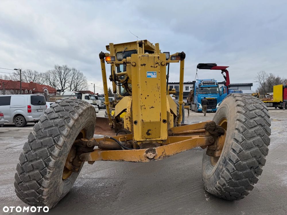 Komatsu GD 705A-4 Równiarka / 17,5 tony / - 23