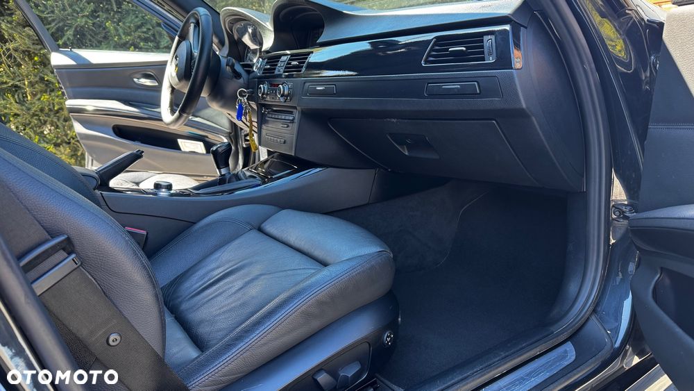 BMW Seria 3 320d - 13