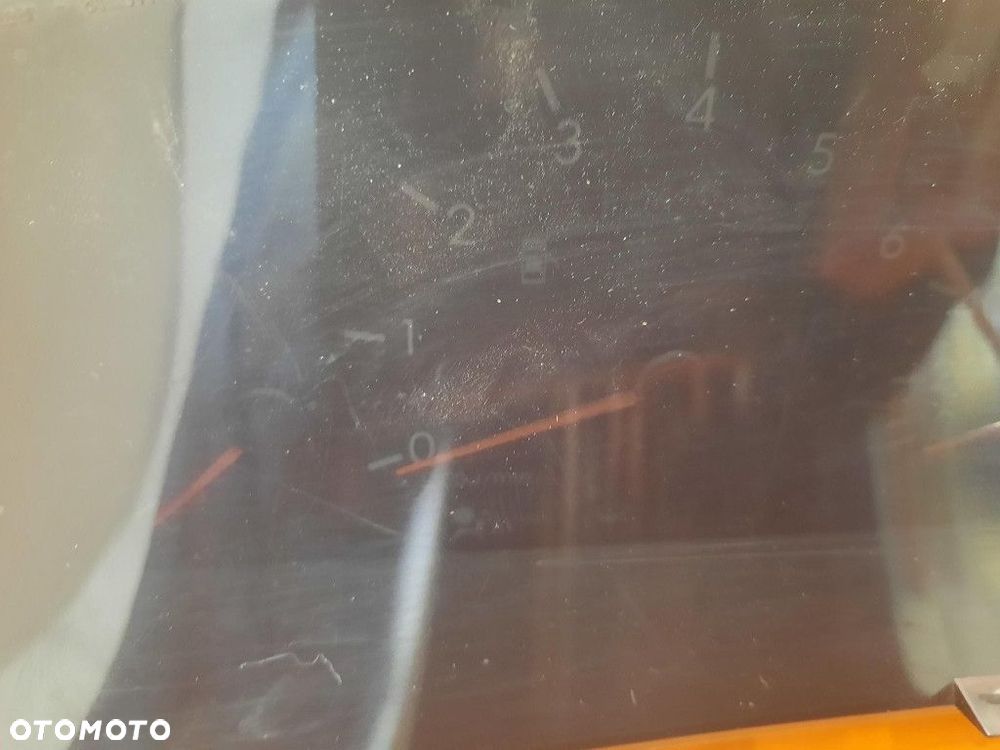 TOYOTA COROLLA E12 01-04 2.0D-4D LICZNIK 83800-02760 - 2