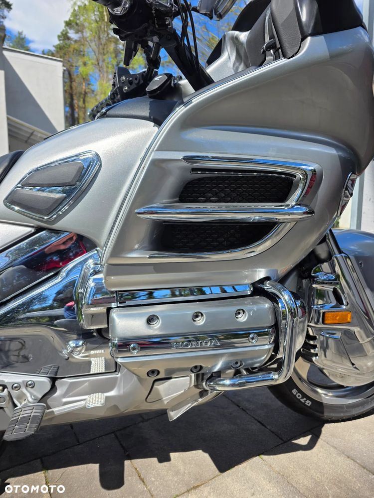 Honda GL - 11