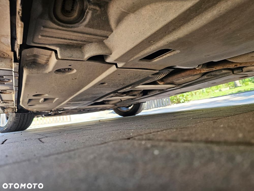 Toyota Corolla 1.8 Comfort - 19