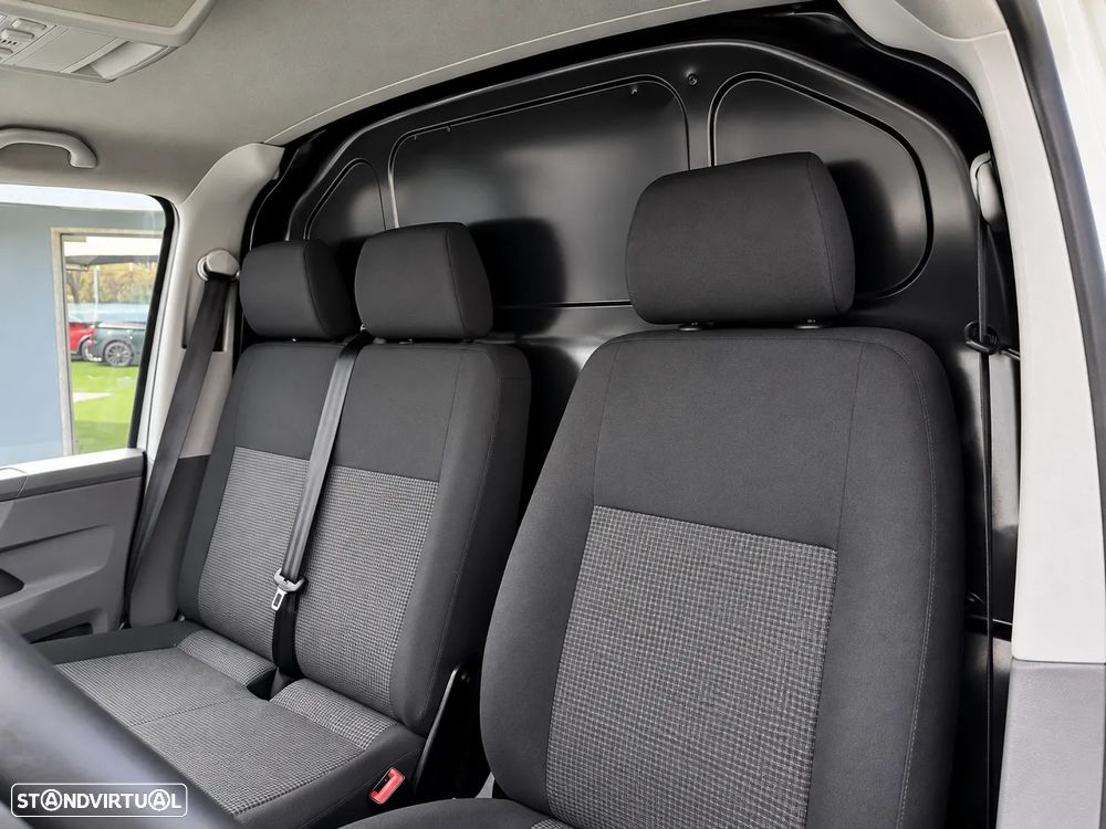 VW Transporter - 16
