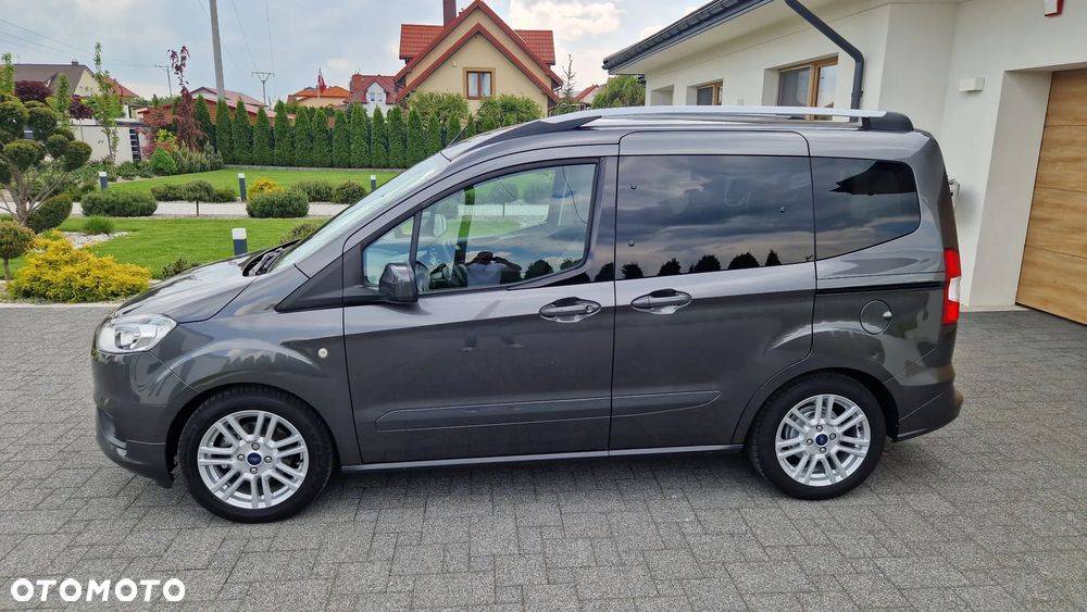 Ford Tourneo Courier 1.0 EcoBoost S&S Titanium - 3