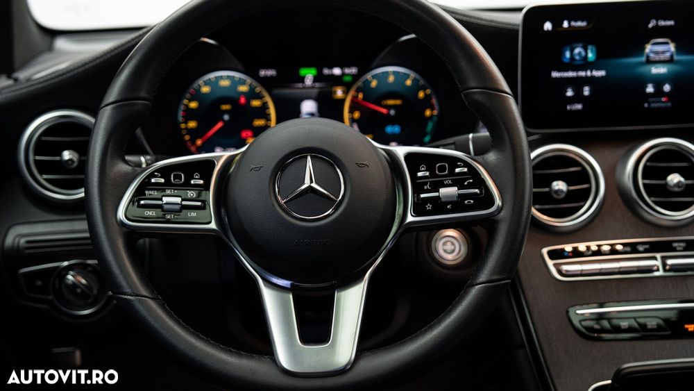Mercedes-Benz GLC Coupe 300 de 4Matic 9G-TRONIC - 23