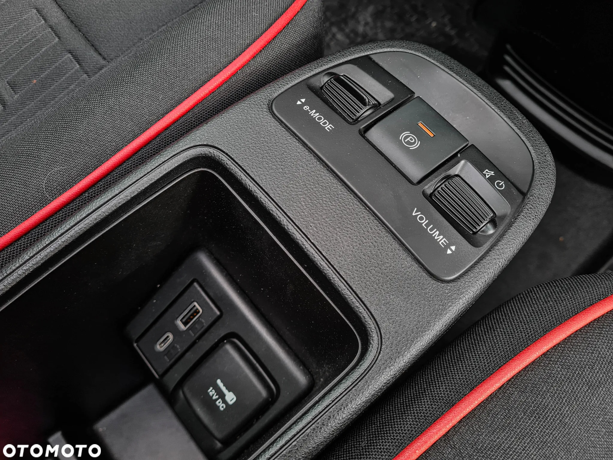 Fiat 500e RED - 23