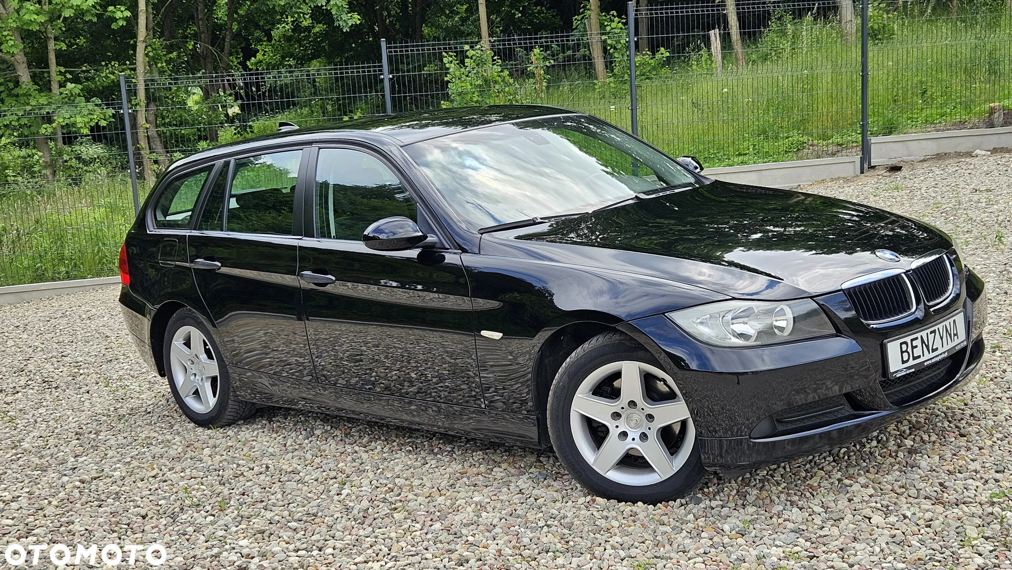 BMW Seria 3 318i Touring - 10