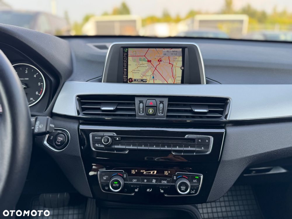 BMW X1 xDrive18d xLine - 29