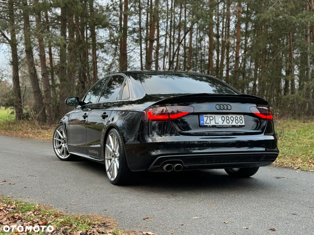 Audi A4 Limousine - 5