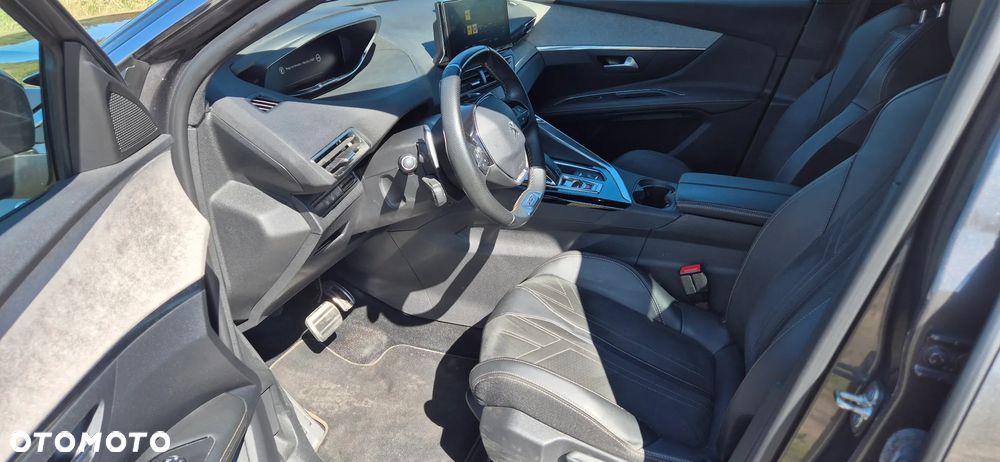 Peugeot 3008 1.6 PureTech GT S&S EAT8 - 10