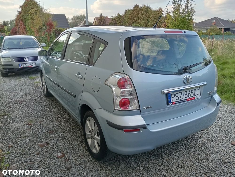 Toyota Corolla Verso 1.8 Sol + 7os - 4