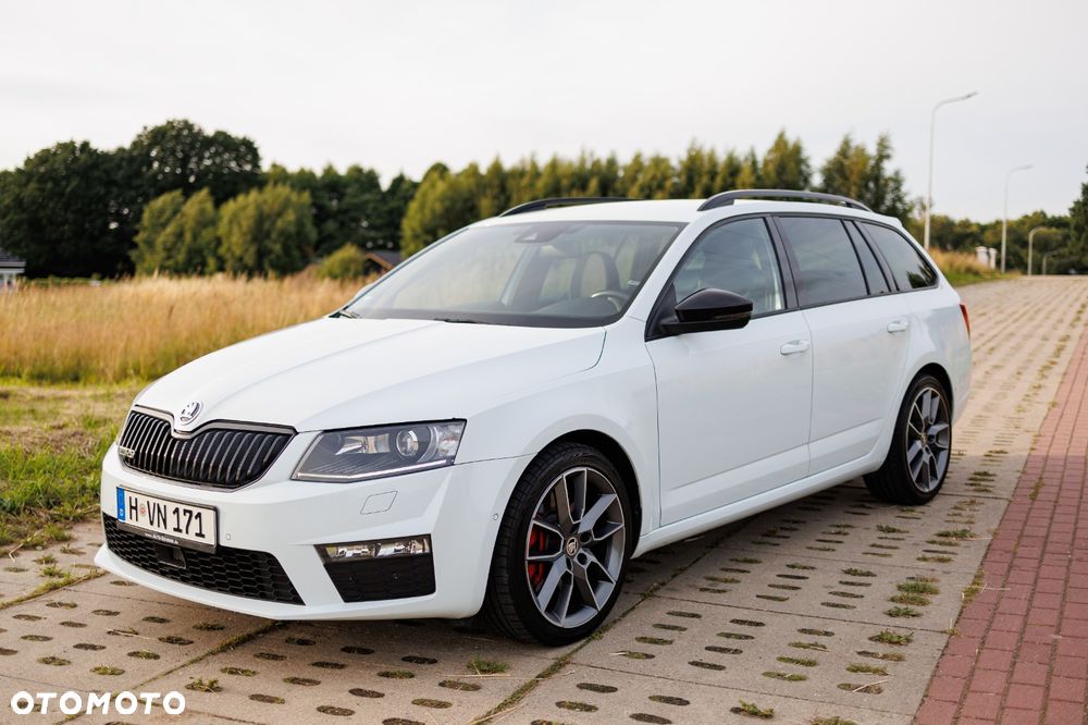 Skoda Octavia 2.0 TDI DSG RS - 1
