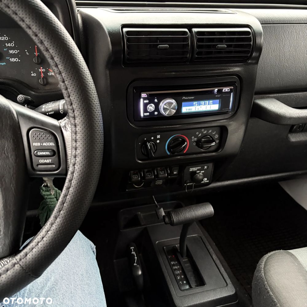 Jeep Wrangler 4.0 Sport - 6