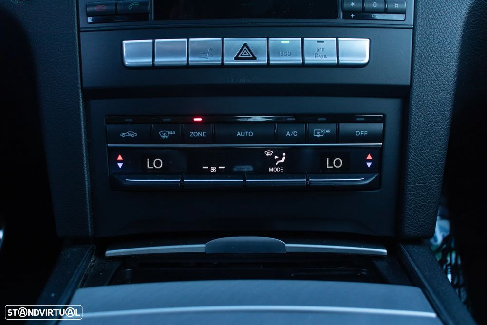 Mercedes-Benz E 220 CDI DPF Coupe BlueEFFICIENCY Auto Avantgarde - 15