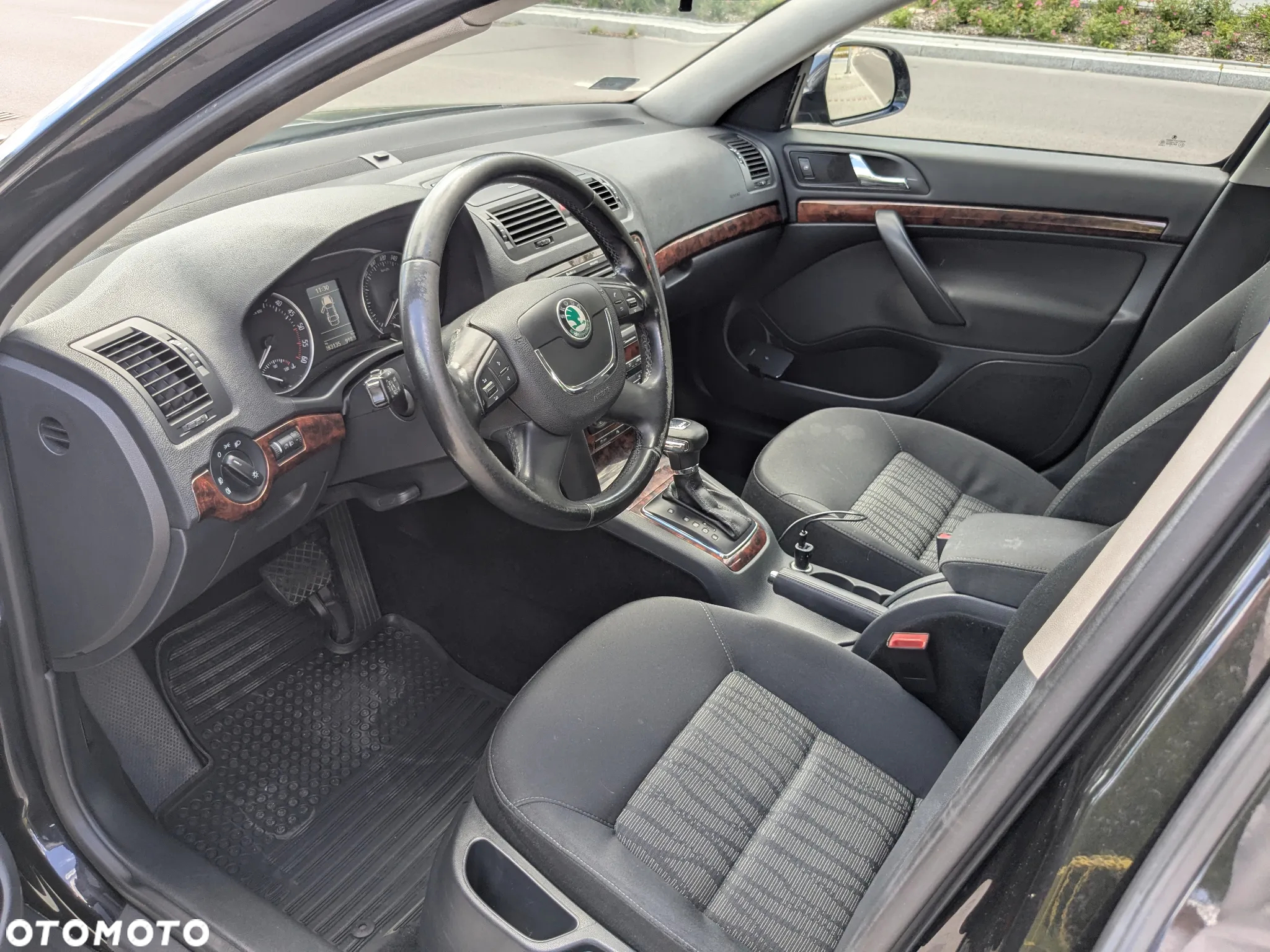 Skoda Octavia 1.9 TDI Elegance DSG - 8